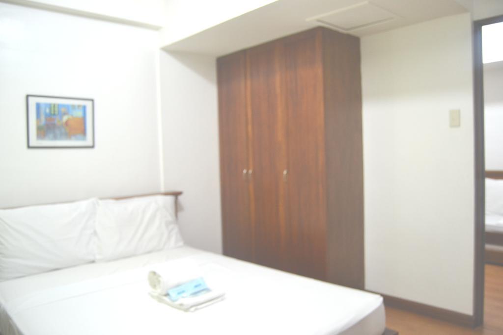Isabelle Royale Paranaque Paranaque City Exterior photo