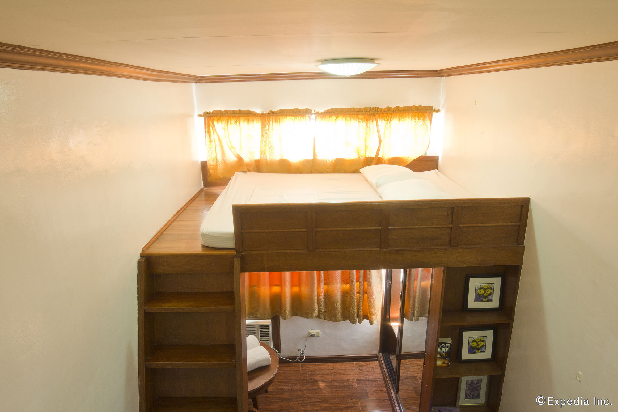 Isabelle Royale Paranaque Paranaque City Exterior photo